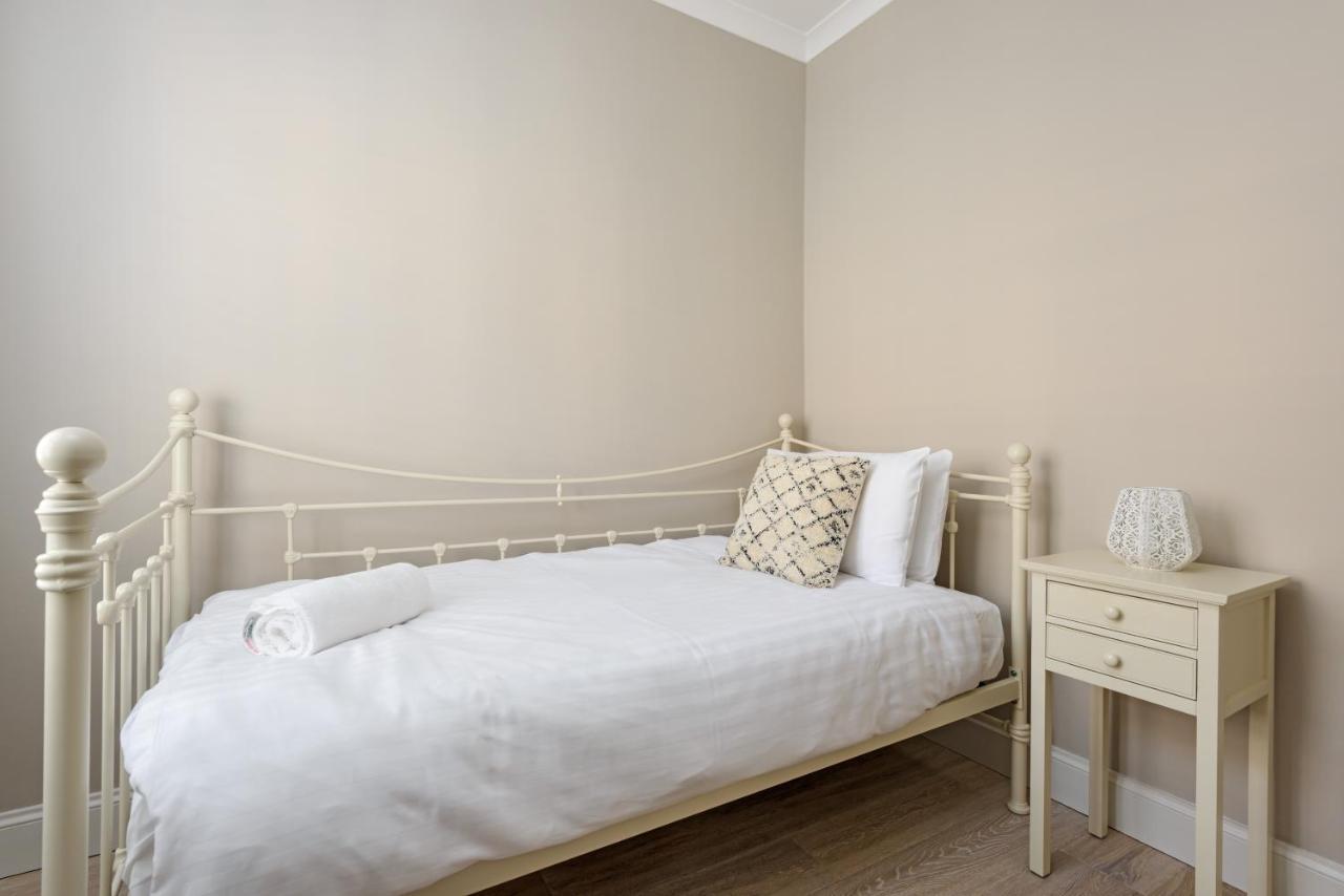 The Rose Street Apartment Edimburgo Esterno foto