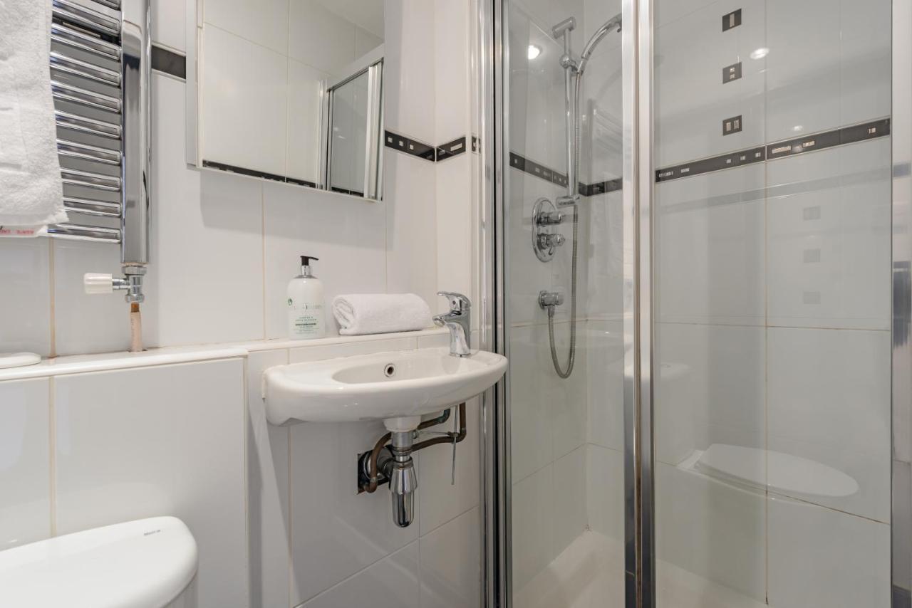 The Rose Street Apartment Edimburgo Esterno foto